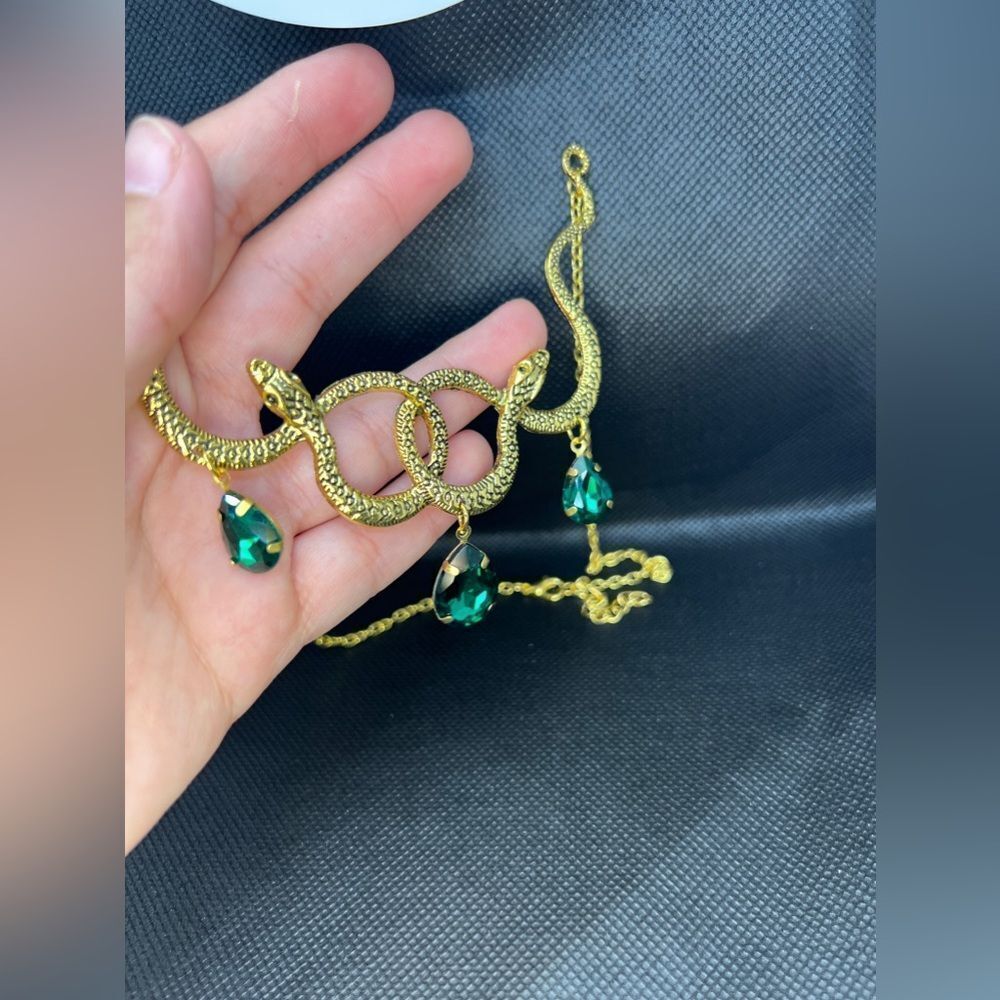 Anthro Vintage Inspired Gold Snake Necklace With Green Gemstones - Picture 13 of 14
